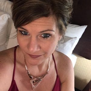 Meet your Posher, Leah